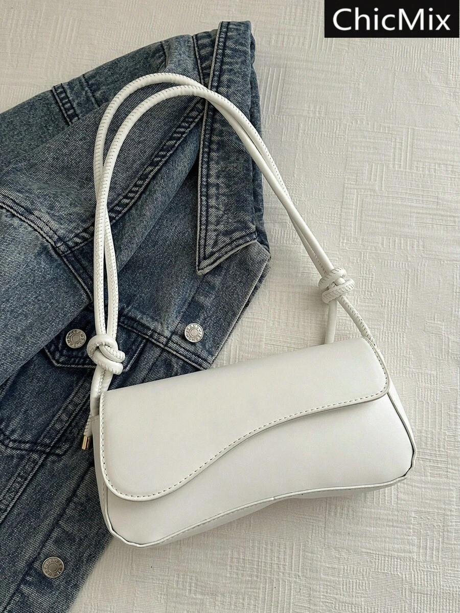 Este bolso de moda y minimalista presenta un diseño de solapa asimétrico y una correa para el hombro ajustable, adecuado para compras, llevar carteras y especialmente apropiado para mujeres jóvenes, estudiantes universitarias, jóvenes profesionales y trabajadores de oficina. También es muy adecuado para la oficina, el campus universitario, el trabajo, los viajes de negocios, los desplazamientos y los viajes al aire senderismo.