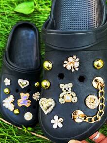 18 件镂空木屐饰品套装 - 金色爱心水钻小熊、蝴蝶、可爱可拆卸装饰纽扣和链条，适用于凉鞋、木屐，适合作为礼物 - 金色 - 查看 7