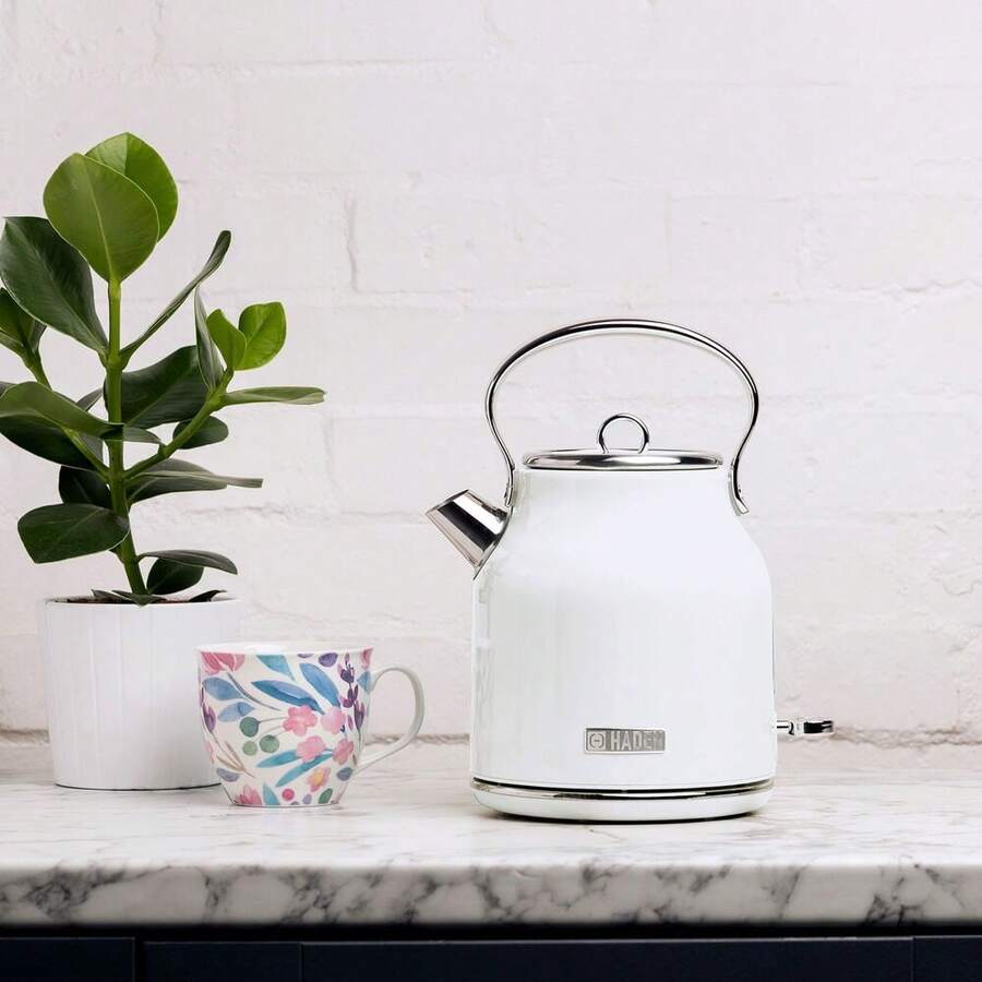 Haden 1.7 Liter Stainless Steel Body Retro Electric Tea Kettle, White