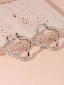 1 par de aros de aro decorados con flor de circonia y trébol de cuatro hojas, regalo de Navidad y Halloween para amigos
