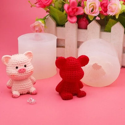 Cartoon Sitting Posture Sweater Pig & Bear DIY Handmade Fragrance Plaster Multifunctional Silicone Mold