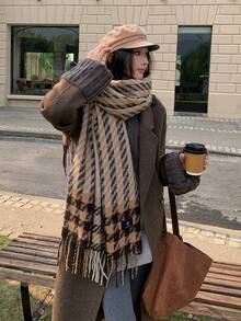 1 件千鸟格纹流苏围巾，优雅温暖配饰，时尚韩式，适合秋冬季，送给女朋友的礼物 - 彩色 - 查看 8