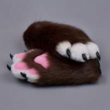A Pair Of Adorable Plush Animal Paws With Furry Material And Claw Tips. Thick, Warm, And Cold-Resistant, Perfect For Halloween And Christmas Cosplay And Themed Parties. - Hand Washable - 紅色 - 查看 2