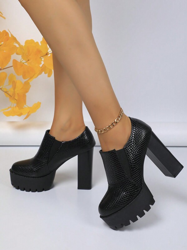 2024 Frühjahrs Damen Mode Plateau Pumps mit hohem, wasserdichtem Absatz, grünes Lackleder