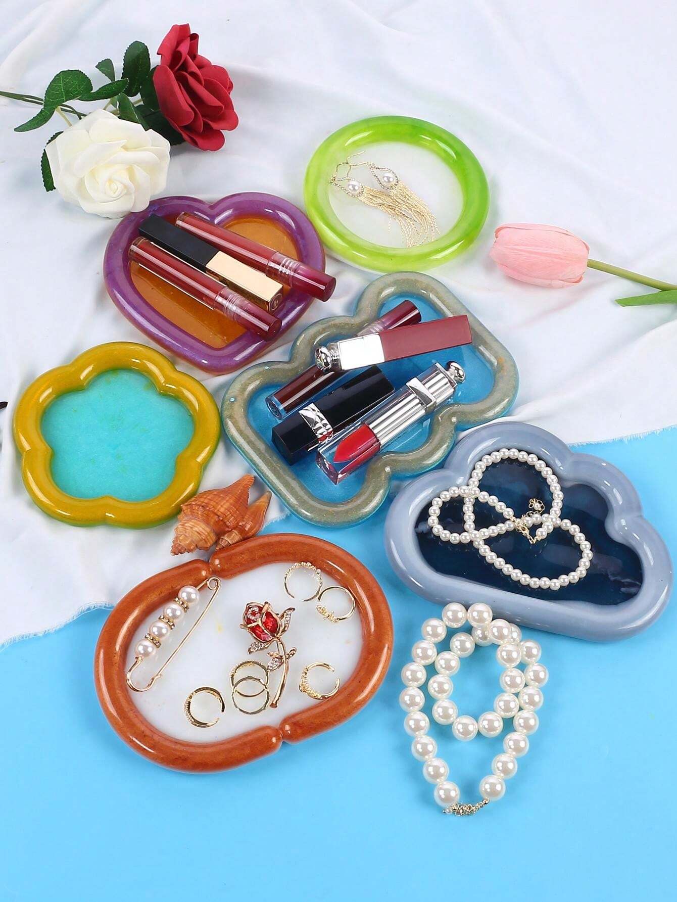 1pc HeartShaped FlowerShaped Tray Resin Mold Oval Soap Tray Silicon