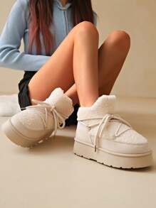 Sepatu Bot Salju Wanita Ukuran Besar, Hangat, Bertali, Berbahan Fleece, Sol Tebal, Nyaman untuk Aktivitas Luar Ruangan, Warna Polos yang Modis, Musim Gugur/Musim Dingin - Krem - View 2