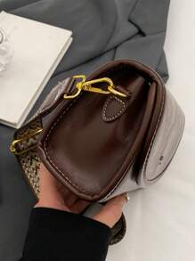 Bolso bandolera cuadrado vintage con correa ancha - Bolso de hombro con solapa de color liso y elegante con correa ajustable para mujer - Perfecto para uso diario y viajes