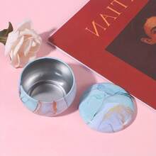 Juego de 46 piezas para hacer velas - Latas de metal con patrones de 2.5 Oz con tapas, incluye 6 recipientes vacíos, mechas, soportes de mechas - Ideal para manualidades DIY, almacenamiento de artículos pequeños, regalo perfecto para entusiastas de la fabricación de velas para , Pascua, Navidad, Halloween, Día de San Valentín