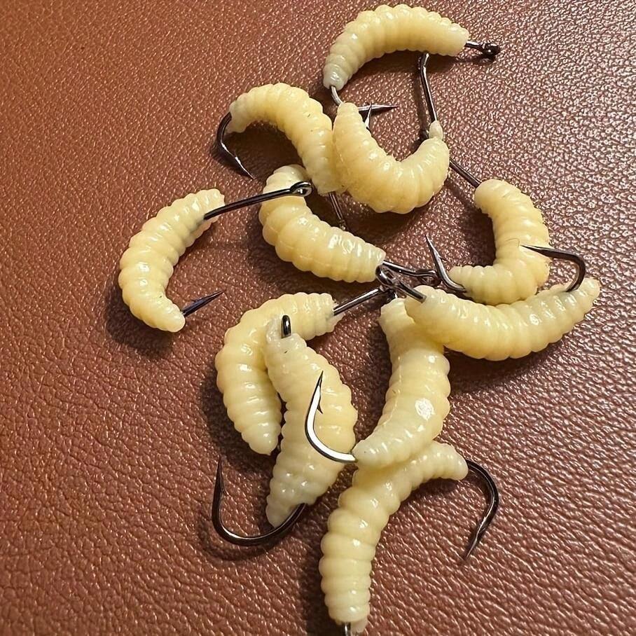 1Dozen Rubber Maggots Fishing Bait (12 Pcs), Fishing Maggots, Bulk