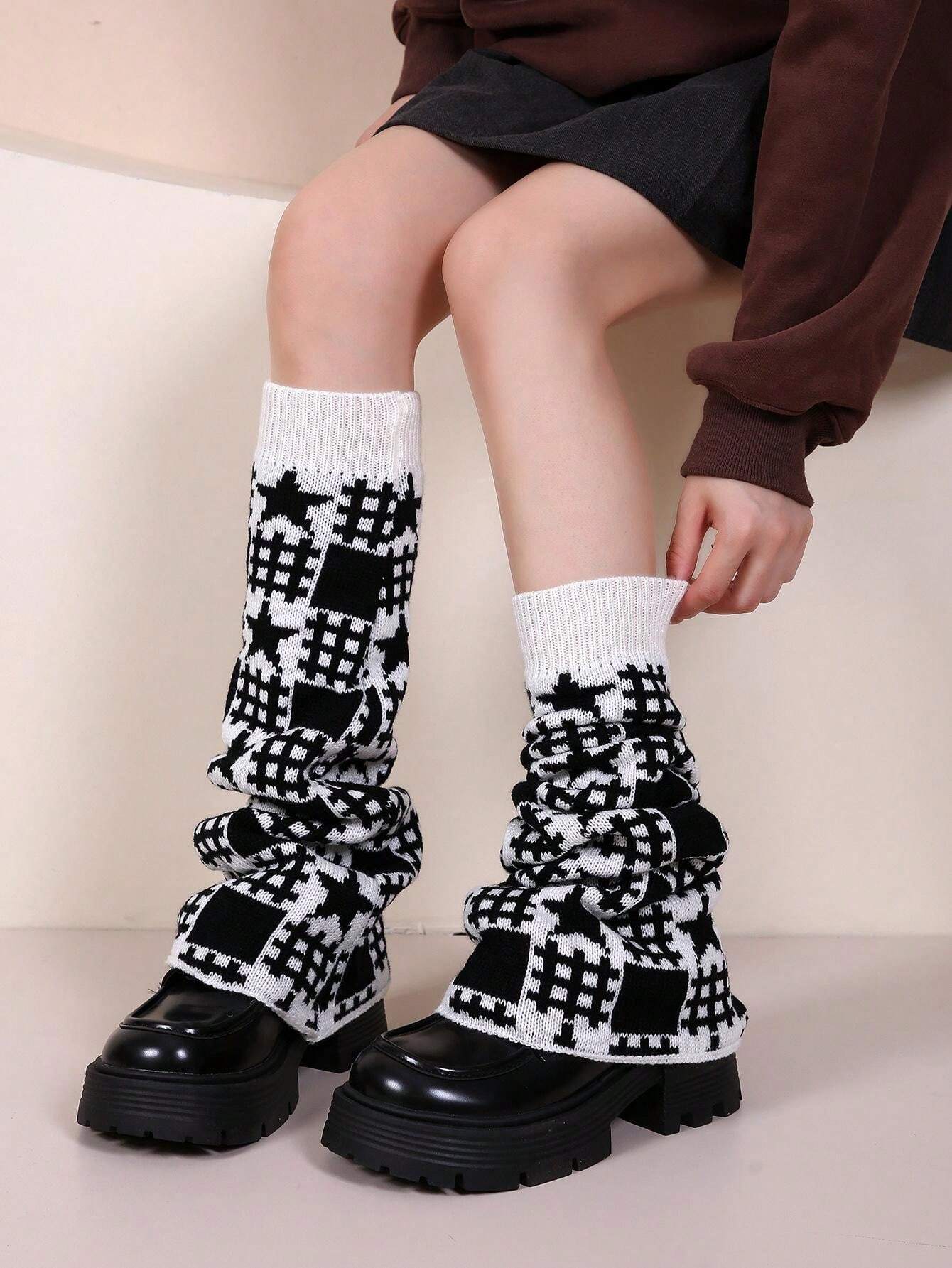 Women's Plaid Star Black & White Knit Leg Warmers, Cute Princess Style