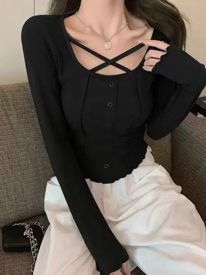 纯色圆领修身休闲女式 T 恤，带假纽扣，长袖春/秋