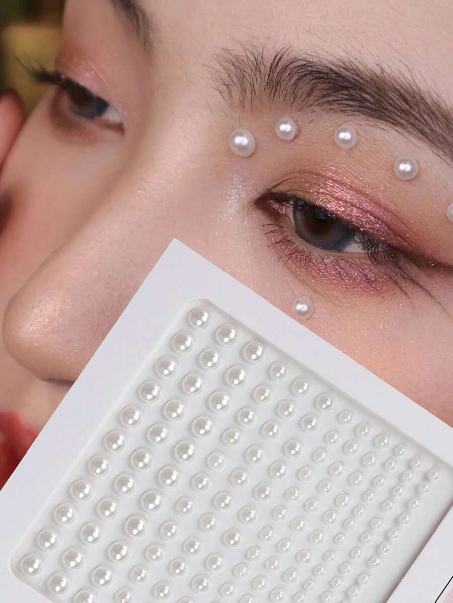 1 件多尺寸银白色 3D 仿水晶和珍珠面部珠宝装饰，狂欢音乐节派对化妆闪光贴纸，适用于头发眼部面部身体装饰 - 白色 - 查看 1