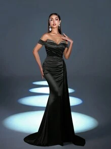 Women's Off-Shoulder Ruched Front Mermaid Formal Party Dress - Black - View 5