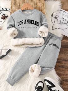 Conjunto de sudadera de cuello redondo cálida con estampado de letras y pantalones deportivos para niños preadolescentes