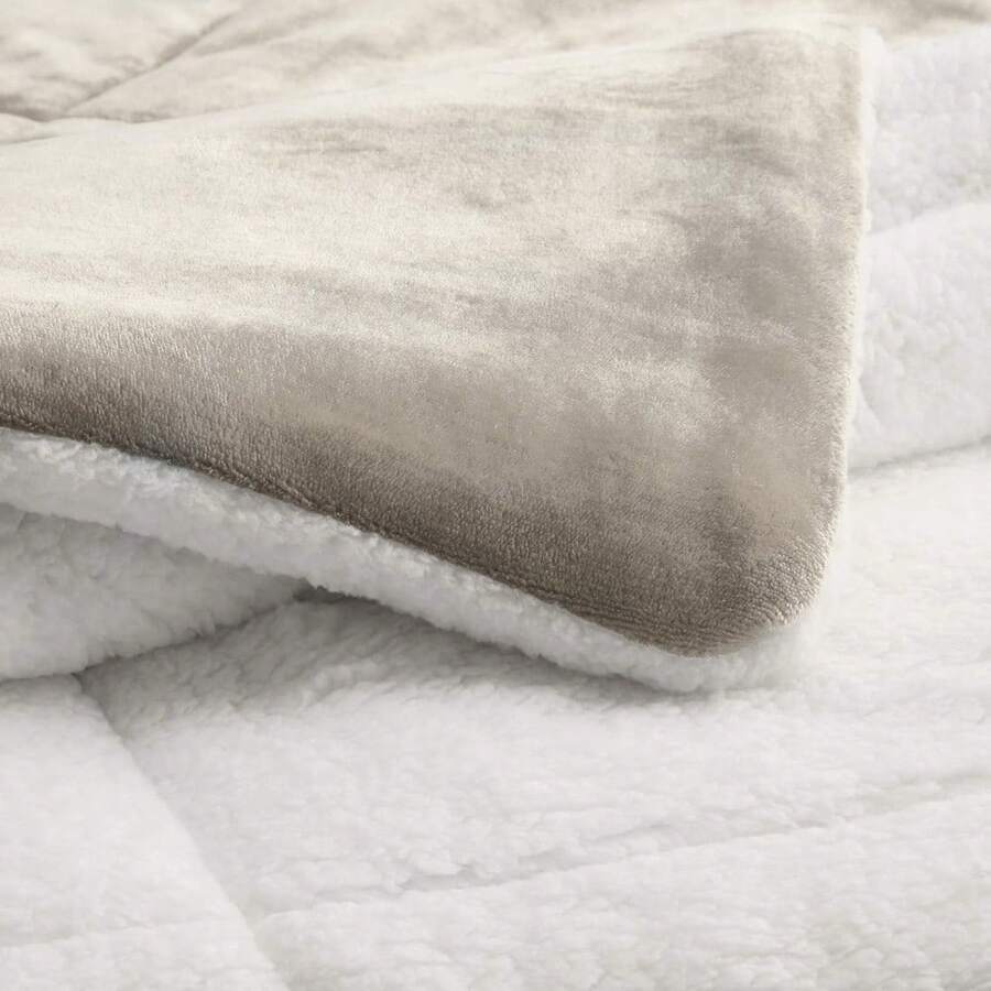 Amazon Basics UltraSoft Micromink Sherpa Comforter 3Piece Bedding Set