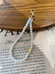 Cordón para celular con colgante de corazón de perlas falsas elegante personalizado (incluye almohadilla para la correa del teléfono) - personalizable con nombres, lemas, fechas, adecuado para regalos de cumpleaños, aniversario y uso diario