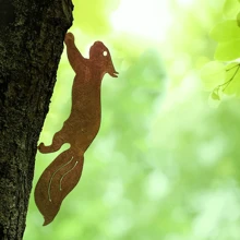 HELLOYOUNG Rustic Metal Squirrel Silhouette Stake - Decorative Iron Branch For Garden, Patio & Outdoor Fence Art