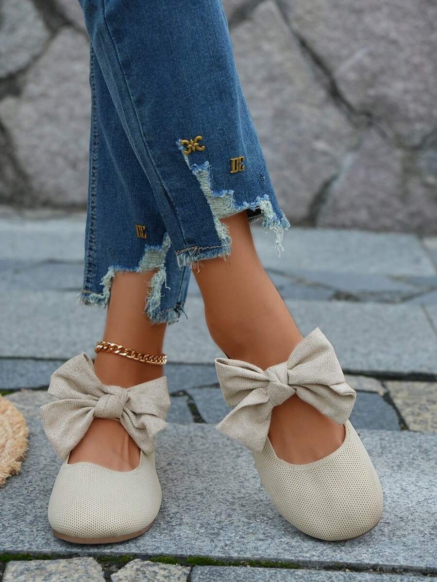 一双时尚舒适的黑色蝴蝶结平底鞋 - 米色 - 查看 1