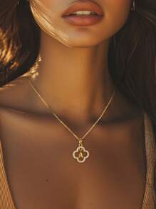 1Pc Elegant 925 Sterling Silver Four Leaf Clover 26 Initial Letters A-Z Pendant Necklace Plated With 18K For Women Daily Wear And Gifts For Girls
