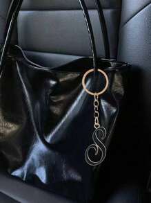 A-Z字母不对称金色钥匙扣，简约设计，高品质，适合作为包包配饰，是送给朋友或母亲的理想礼物，也适合挂在车上、车内或作为女士钥匙扣、包包挂件，是圣诞节或感恩节的完美礼物之选。 - 彩色 - 查看 7