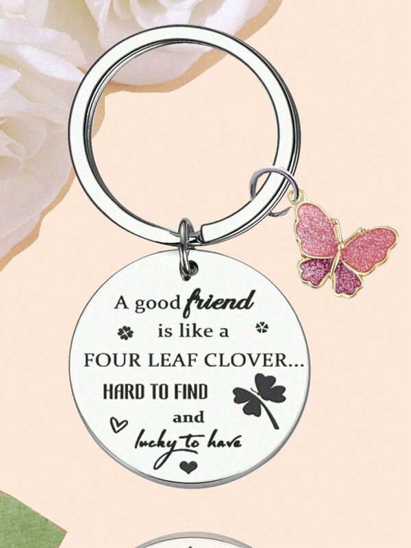 قلادة قلب بشكل دائري من الفولاذ المقاوم للصدأ بنقش شعار "صديق جيد مثل رباعي أوراق البرسيم صعب الحصول عليه وحظ السعيد به" مع نمط فراشة وردية للنساء والمراهقات والفتيات، إكسسوار أنيق للسيارة والحقيبة والمفاتيح، هدية مناسبة لعيد الصداقة وعيد الميلاد وعيد الشكر والسنة الجديدة