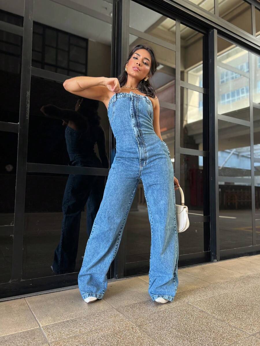 Women's Strapless Long Denim Jumpsuit With Buttons And Zipper The Back Is Elastic - Medium Wash - View 1