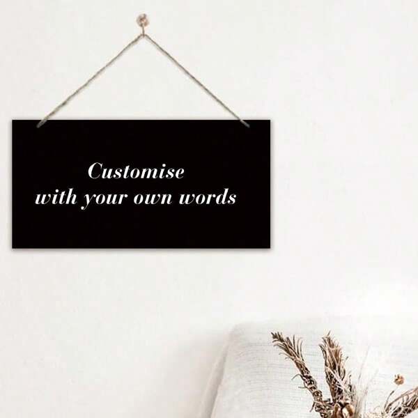 1 szt., spersonalizowana drewniana tabliczka wisząca na prezenty, spersonalizowany tekst z cytatami, zabawny prezent, cztery rozmiary, wodoodporny znak do użytku wewnątrz i na zewnątrz, kwiaty, rośliny, romans, klasyczny biały i czarny numer domu, prezenty świąteczne, z czerwonymi wzorami tła, świąteczne dekoracje ścienne, spersonalizowany znak tekstowy z płatkami śniegu, Święty Mikołaj, kolczaste liście, złote dzwonki, piernikowe ludziki, cukierki w kształcie laski, ostrokrzew