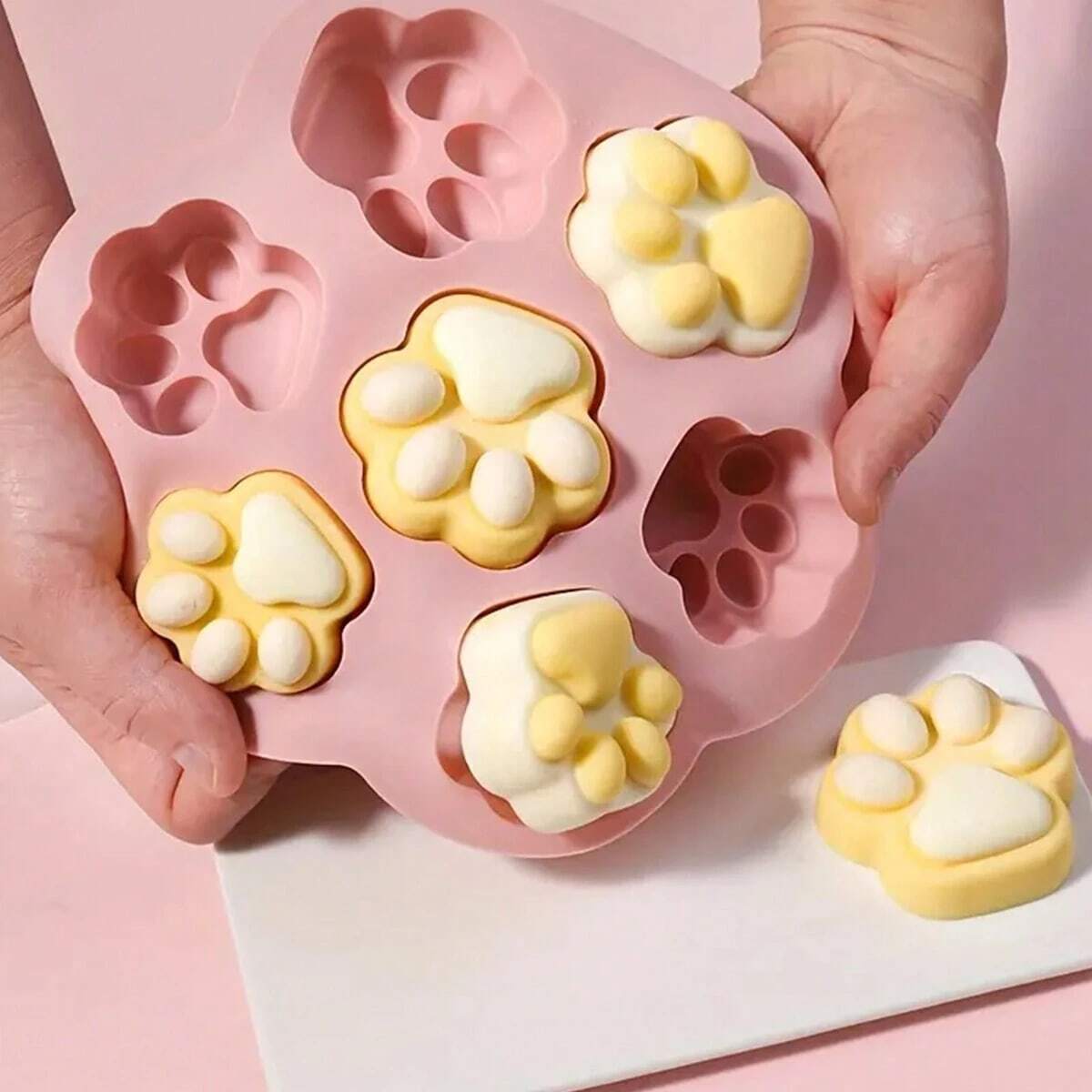 Silicone Material Jelly Muffin Cupcake Baking Pan Non Stick Dishwasher