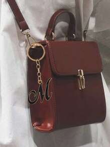 A-Z字母不对称金色钥匙扣，简约设计，高品质，适合作为包包配饰，是送给朋友或母亲的理想礼物，也适合挂在车上、车内或作为女士钥匙扣、包包挂件，是圣诞节或感恩节的完美礼物之选。 - 彩色 - 查看 5