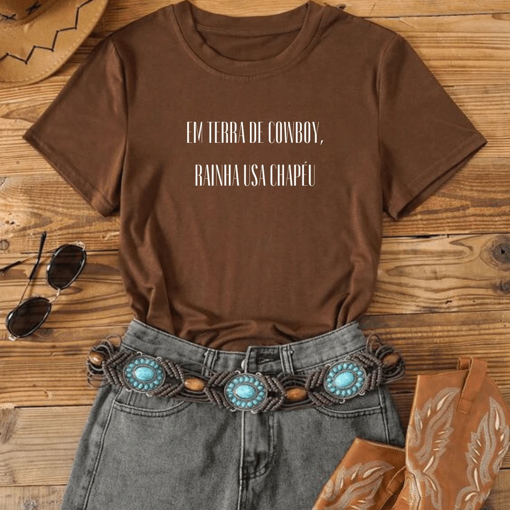 Women's T-Shirt In Cowboy Land Country Comfortable Countryside Rodeo Comfortable Boiadeira - 鏽棕色 - 查看 1