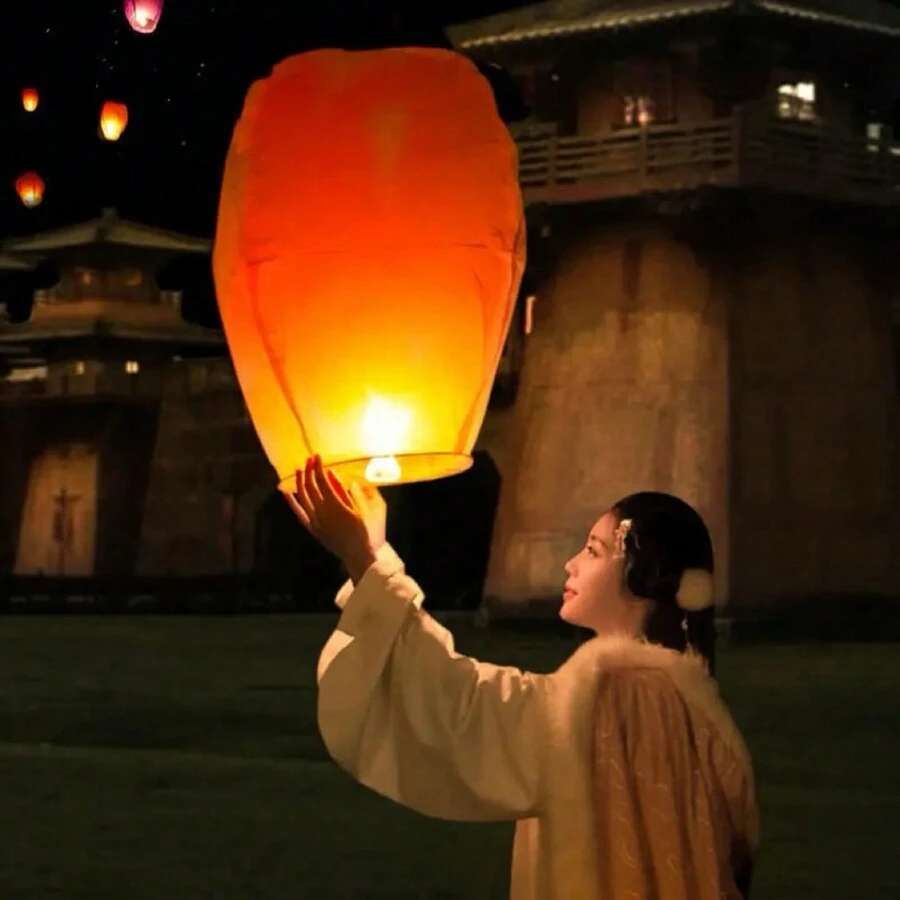 Kongming Wishing Lantern Oval Romantic Blessing Lamp Random Color 1/3/5/10 Pcs - Multicolor - View 1