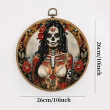 1 件充满活力的花卉和糖头骨设计墙壁艺术装饰 - 中性中世纪现代纺织墙壁艺术帆布框架悬挂印刷品，复古糖头骨圆形墙壁艺术装饰适用于家庭装饰，非常适合家庭和花园、男人窝、酒吧和节日派对，10*10 英寸 - 彩色 - 查看 3