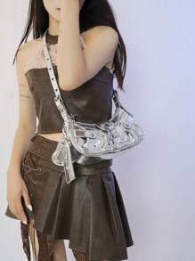 En el otoño e invierno de 2024, la nueva bolsa de moda: bolso de motocicleta con remaches, bolso de hombro y bolso cruzado de tres piezas