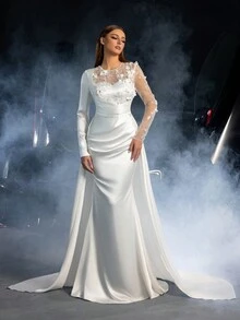 Faeriesty 优雅圆领长袖鱼尾婚纱，饰以精致花卉刺绣，廓形挺括——完美适用于婚礼仪式、正式晚宴、黑领结活动、红毯场合、奢华庆典，是新娘的理想之选。 - 白色 - 查看 6