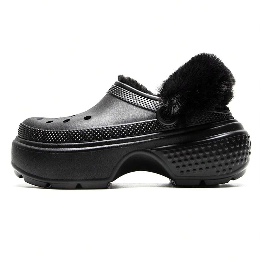 Crocs Pantuflas unisex ligeras y de moda con forro térmico para uso en interiores - Negro - Ver 1