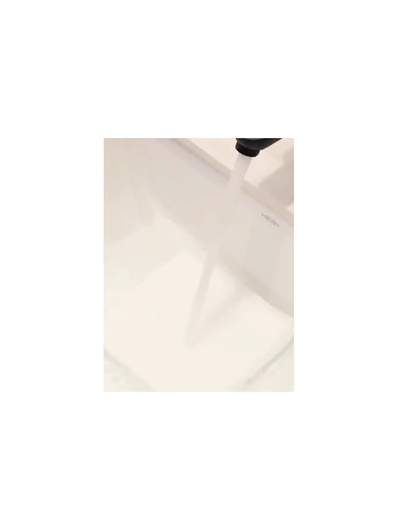 1pc Folding Bath Towel, Large Size, 50*100cm, 60*120cm, 70*140cm Thick Wet And Dry Dual-Purpose Bath Towels, Individually Packaged, Small And Convenient As Designed For Travel, To Avoid Cross-Infection Between Ordinary Towels After Repeated Use, And To Protect Your Health. Suitable For Business Abroad, Travel, Home Life, Hotels, Beauty Sauna Clubs, Etc.,School,Back To School,Travel,Travel Essentials,Home Essentials,Towel,Skin Care - White - View 3