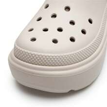 Crocs Zuecos acolchados de algodón, ligeros y cálidos, con forro esponjoso, zapatillas de estar por casa transpirables y con diseño deslizante. Código de estilo: 208546-160 - Gris cemento - Ver 9
