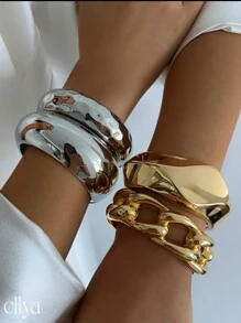 1pc Vintage Minimalist Multi-Element Asymmetrical Big Cuff Bracelet, Exaggerated Fashion Wide Face Adjustable Wrist Open Cuff Bracelet For Women, High-Quality Dual-Sided Spring Bracelet, Multi-Functional Stackable Jewelry, Suitable For Daily Decoration, Party And Banquet Jewelry, Holiday Gift Jewelry