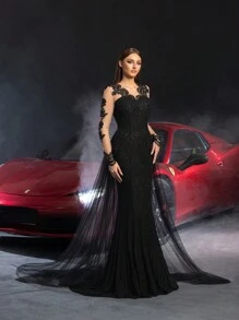 Faeriesty 优雅透明袖美人鱼下摆薄纱拖尾蕾丝婚纱，长袖新娘礼服 - 黑色 - 查看 8