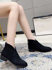 Giày bốt cổ ngắn đế dày thời trang nữ mới 2024, giày bốt Chelsea kiểu Anh thoáng khí thoải mái, thích hợp kết hợp với quần, mũi tròn, màu trơn, giày bốt ngắn bằng da PU đa năng, giày thường ngày, giày bốt cổ ngắn thời trang cho nữ vào mùa thu/đông - màu đen - Xem 4