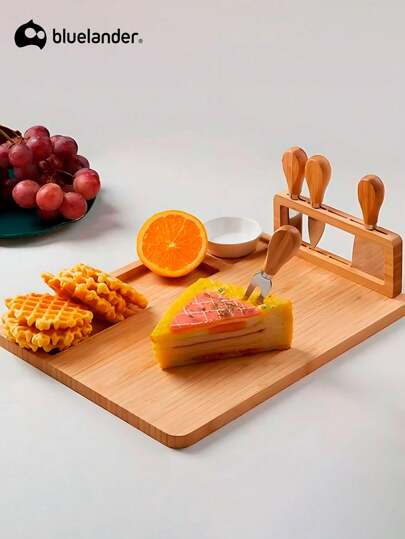 Juego de Tabla y Cuchillos para Queso de Bambú, 35.5 * 28 * 1.6 Cm, Tabla Para Quesos, Tabla Para Aperitivos, Botanas, Carnes Frías, Ideal para ocasiones especiales. Bluelander.
