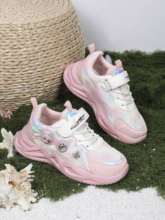 1 双 Zhino 儿童低帮运动鞋，时尚、舒适、透气，适合女孩室内外休闲运动