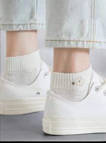 KIT 12 PAIRS OF CUTE WHITE WOMEN'S SOCKS WITH TEXTURE - White - View 2