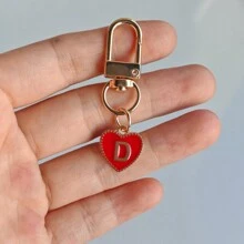 1 件个性化首字母心形钥匙扣，适用于背包、钱包、耳机盒，是送给朋友和情侣背包的理想礼物