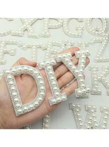 26 miếng vá chữ cái tiếng Anh có thể ủi, dùng để trang trí quần áo, túi xách, giày dép, đồ trang trí DIY, miếng vá thêu nổi để trang trí quần áo, phụ kiện may vá DIY, trang trí túi xách và kẹp tóc. - Nhiều màu - Xem 1