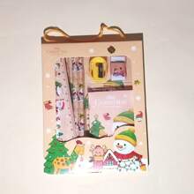 1 bộ hộp quà tặng văn phòng phẩm chủ đề Giáng sinh có quai xách - Bộ 6 món nhiều chất liệu, phù hợp cho học sinh, 4 tùy chọn kiểu dáng - Bộ đồ dùng giáo dục đa năng tiện lợi - Nhiều màu - Xem 12