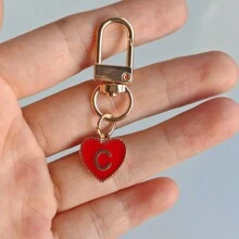 1 件个性化首字母心形钥匙扣，适用于背包、钱包、耳机盒，是送给朋友和情侣背包的理想礼物