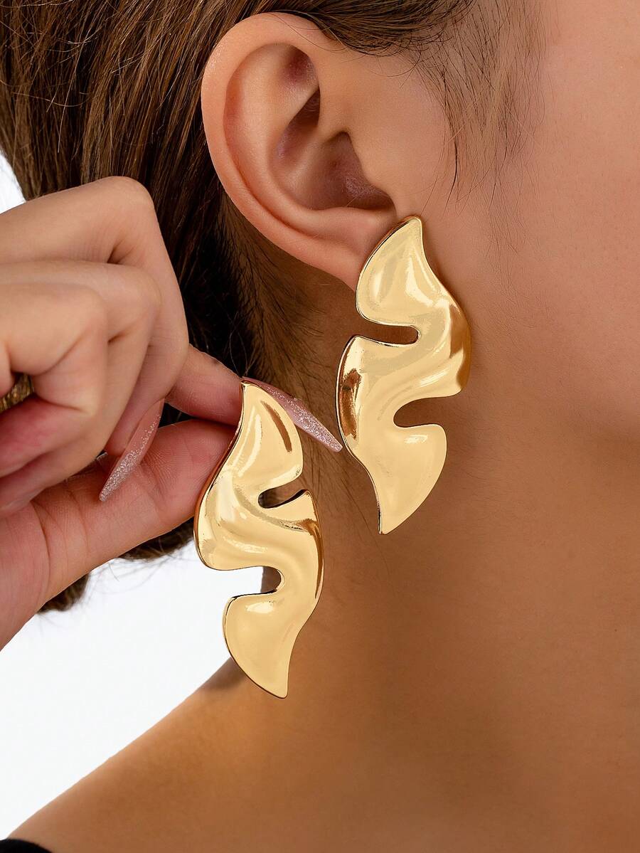 1 对女士时尚夸张简约原创设计几何金属不对称耳钉 - 金黃色 - 查看 1