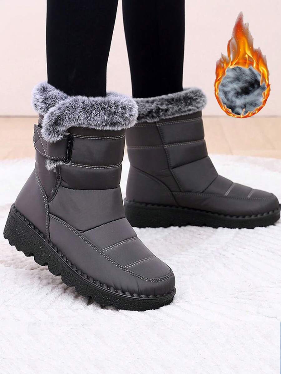 女款短款雪地靴，冬季保暖內裡加厚圓頭大尺碼靴子，平底防寒保暖鞋，尺寸 36-45