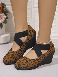 女士休闲弹性交叉带一脚蹬厚底高跟一脚蹬鞋，圆头，时尚百搭，防滑，加大码，四季皆宜 - 棕色 - 查看 7